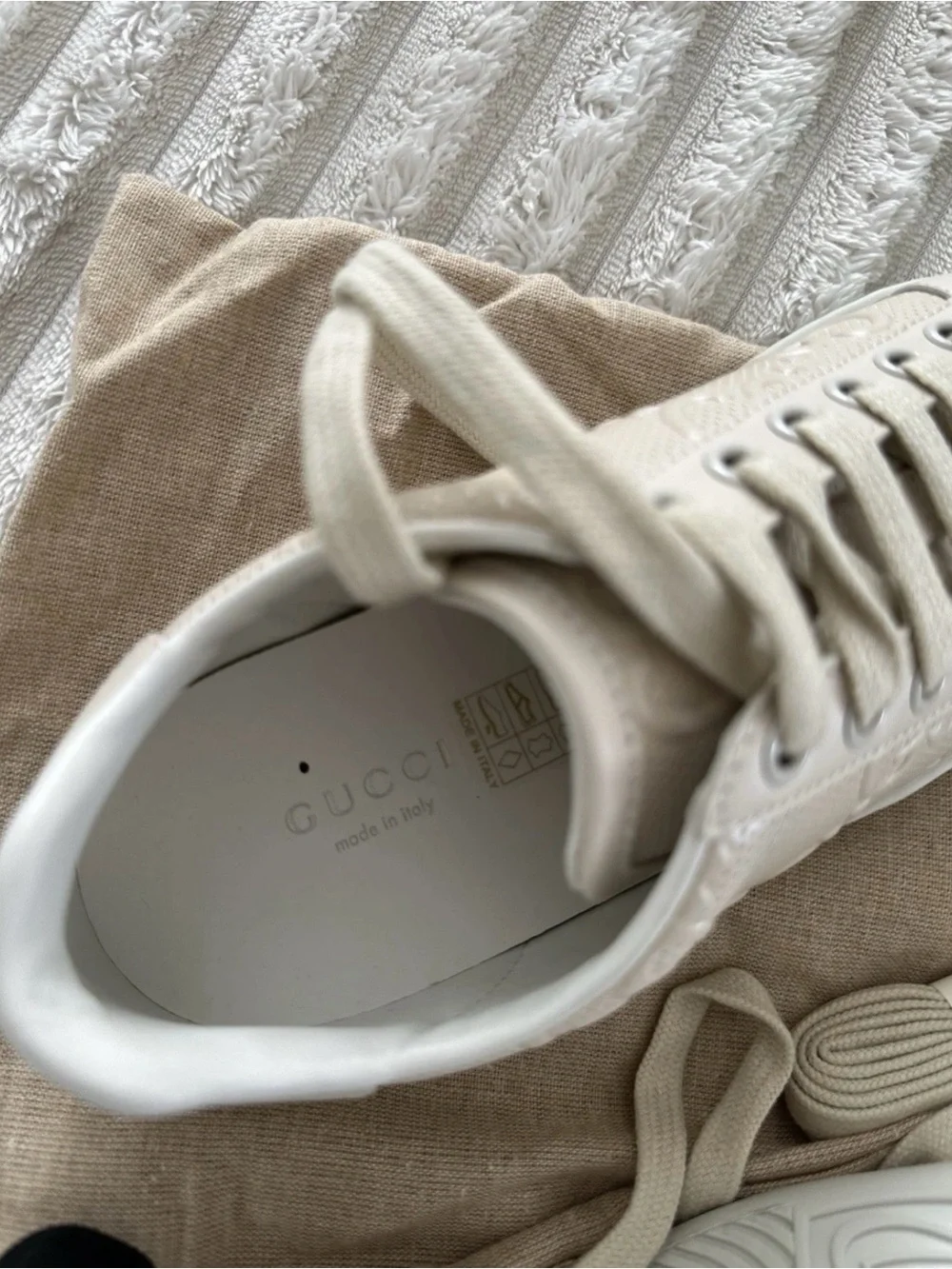 Gucci Cream Embossed GG Leather Low-Top Sneaker
